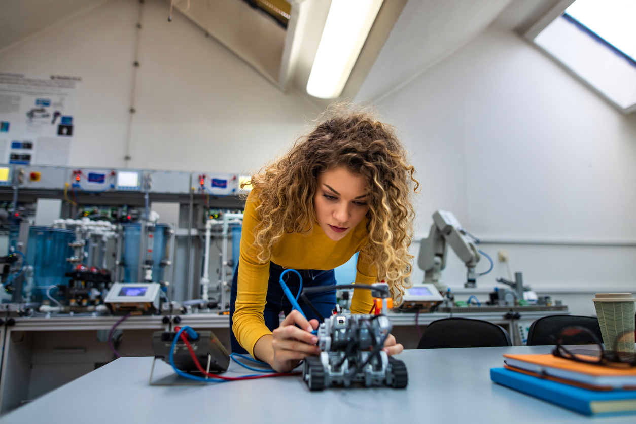 Engenheiro Mecatrônico: o que faz e como se tornar um